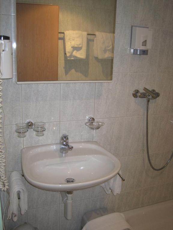 Hotel Des Alpes Realp Δωμάτιο φωτογραφία
